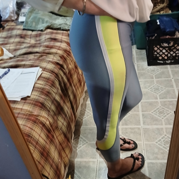 🎈Under Armour🎈BUY 1 GET 1 FREE-ALL LISTINGS🎈Heatgear Compression Leggings M - Picture 5 of 13